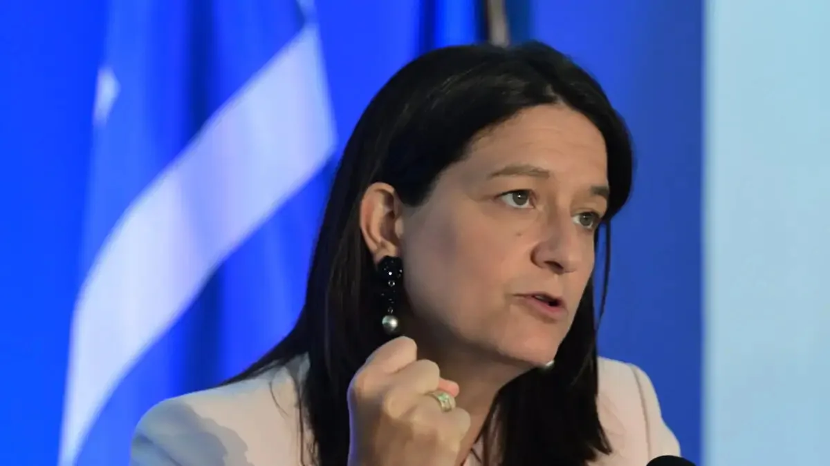 Κεραμέως: Διαθέσιμη από αύριο ηλεκτρονική πλατφόρμα για την ενίσχυση των 250 ευρώ