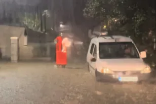 Κέρκυρα: Η Adel τη «σφυροκοπά» ανελέητα! Πλημμύρισαν δρόμοι, αεροσκάφος δεν κατάφερε να προσγειωθεί, ΒΙΝΤΕΟ