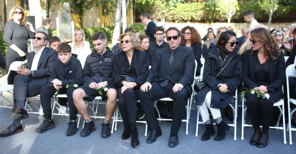 Λύγισε ο Αλέξης Τσίπρας στην κηδεία Φλαμπουράρη: «Αλέκο, δεν σε αποχαιρετώ - Θα είσαι πάντα στο DNA μας»