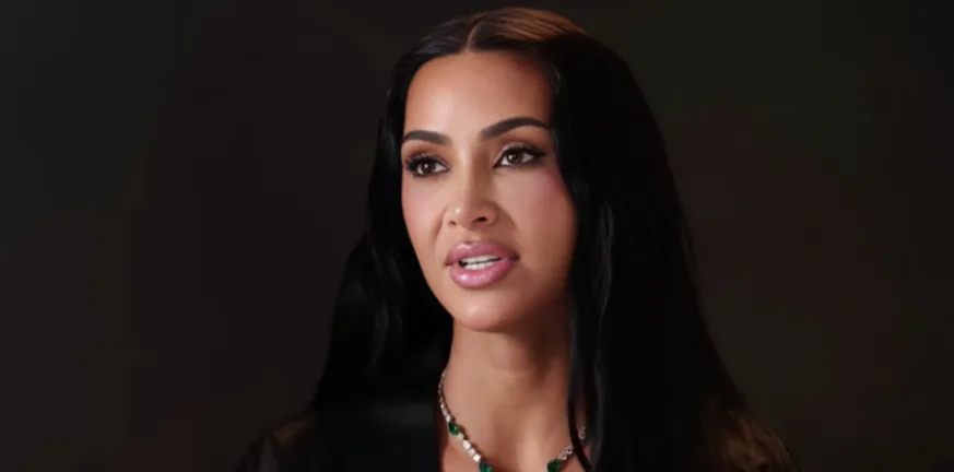 Για ποιο λόγο φωνάζει στο ChatGPT η Κιμ Καρντάσιαν