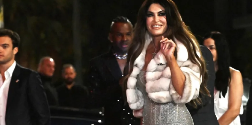 Στην Αθήνα η νέα πρέσβης των ΗΠΑ Κίμπερλι Γκίλφοϊλ – «Δεν θα απογοητεύσω την Ελλάδα, τώρα ξεκινάμε»