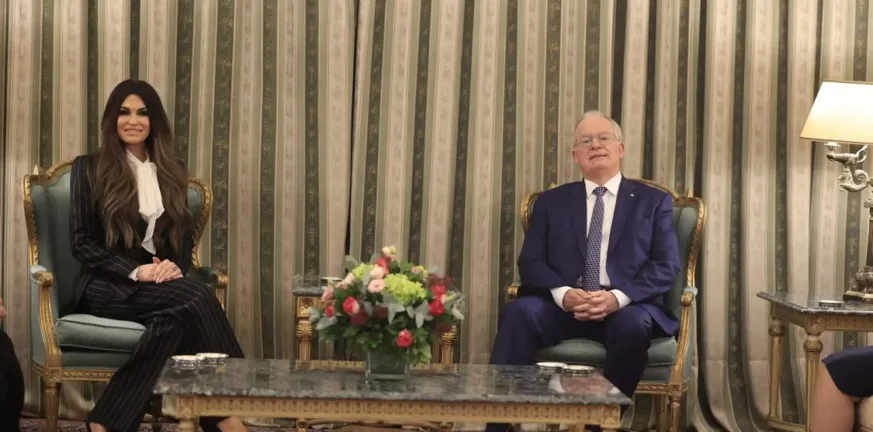 Η Κίμπερλι Γκίλφοϊλ επέδωσε τα διαπιστευτήριά της στον Πρόεδρο της Δημοκρατίας - Ο διάλογος μπροστά στις κάμερες