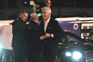 Κίμπερλι Γκίλφοϊλ: Λαμπερό πάρτι στον Αργυρό, ποιοι πολιτικοί και επιχειρηματίες παρέστησαν ΦΩΤΟ-ΒΙΝΤΕΟ Κίμπερλι Γκίλφοϊλ: Λαμπερό πάρτι στον Αργυρό, ποιοι πολιτικοί και επιχειρηματίες παρέστησαν ΦΩΤΟ-ΒΙΝΤΕΟ