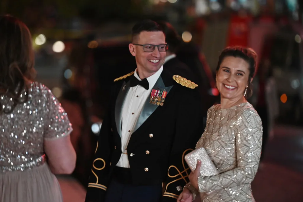 Η Κίμπερλι Γκιλφόιλ στην Αθήνα: Παραθέτει δεξίωση προς τιμήν των Αμερικανών πεζοναυτών, ΦΩΤΟ