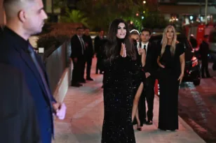 Η Κίμπερλι Γκιλφόιλ στην Αθήνα: Παραθέτει δεξίωση προς τιμήν των Αμερικανών πεζοναυτών, ΦΩΤΟ