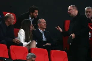 Η συνάντηση Γκίλφοϊλ με Λάνθιμο στο ΣΕΦ ΦΩΤΟ