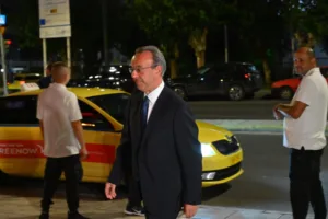 Κίμπερλι Γκίλφοϊλ: Λαμπερό πάρτι στον Αργυρό, ποιοι πολιτικοί και επιχειρηματίες παρέστησαν ΦΩΤΟ-ΒΙΝΤΕΟ Κίμπερλι Γκίλφοϊλ: Λαμπερό πάρτι στον Αργυρό, ποιοι πολιτικοί και επιχειρηματίες παρέστησαν ΦΩΤΟ-ΒΙΝΤΕΟ