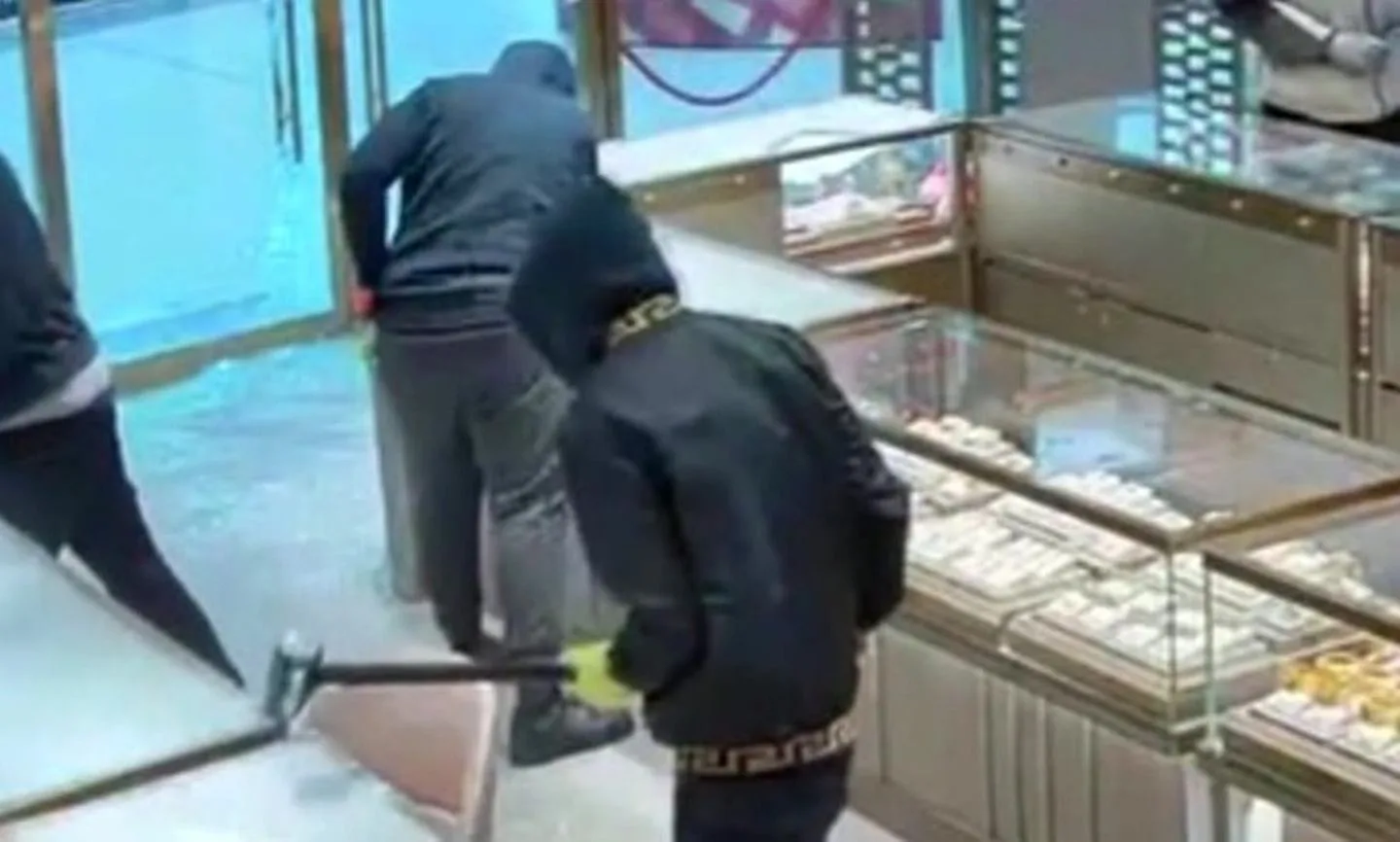 Αμαλιάδα: Μια ακόμα προφυλάκιση για την διάρρηξη σε κοσμηματοπωλείο