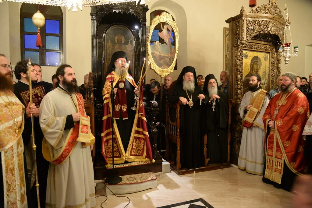 Πάτρα – Νέος μοναχός στη Μονή Παναγίας Γηροκομητίσσης: Η κουρά από τον Μητροπολίτη Πατρών Χρυσόστομο ΦΩΤΟ