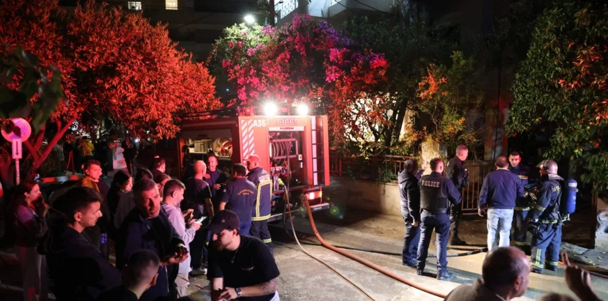 Φωτιά-θρίλερ στο Ηράκλειο: Σακούλα στο κεφάλι του ενός θύματος και μαχαίρι με αίμα στο σπίτι - Ερευνάται εγκληματική ενέργεια BINTEO