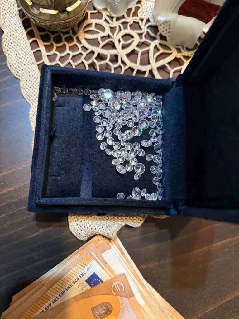 Από τις σουίτες των καζίνο στις χειροπέδες: Ο γνωστός επιχειρηματίας και το κύκλωμα που φτάνει μέχρι την Πάτρα - Θύμα του και ο Σπύρος Μαρτίκας ΦΩΤΟ