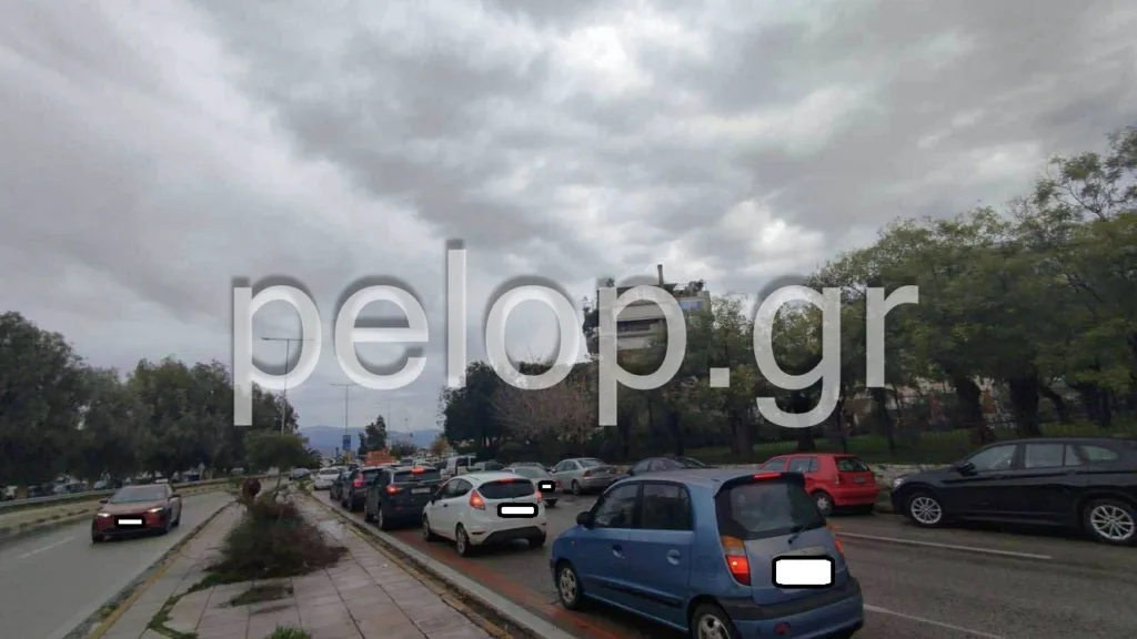 Πάτρα: Κυκλοφοριακό χάος στο κέντρο λόγω της Ολυμπιακής Φλόγας - «Φράκαρε» η Αγίου Ανδρέου ΦΩΤΟ