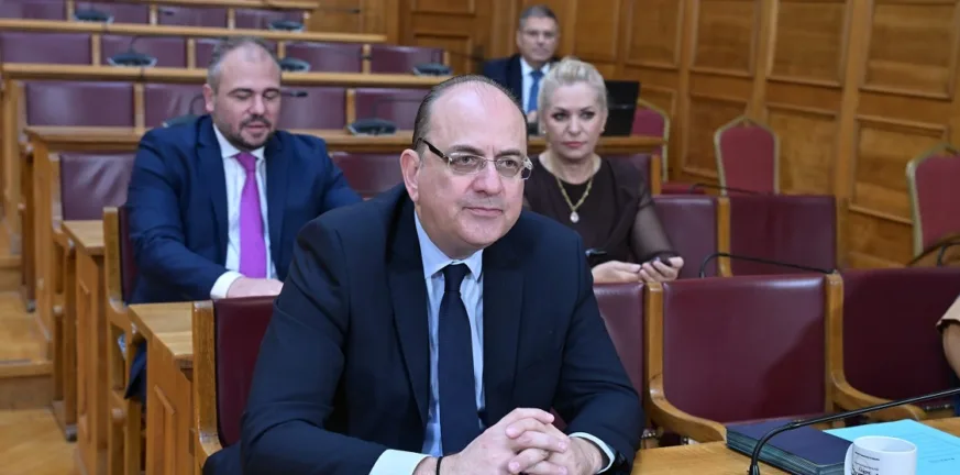 Μήνυση από Μακάριο Λαζαρίδη στη διευθύντρια Τύπου του ΠΑΣΟΚ: «Άθλια συκοφαντία, θα λογοδοτήσουν»