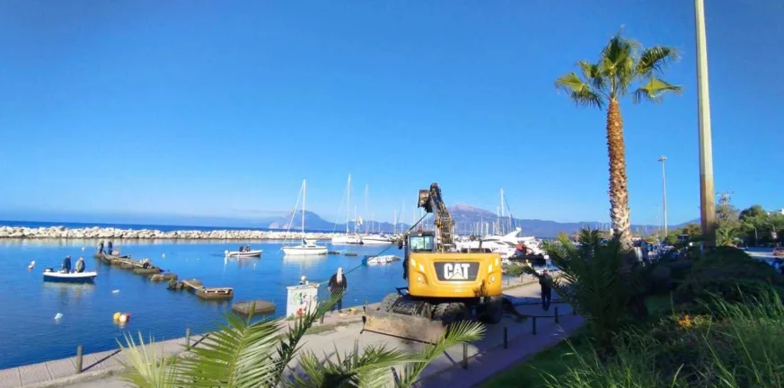 Πάτρα: Ξεκίνησε η αποξήλωση των προβλητών στη Μαρίνα -Δεν θα είναι πλέον βυθισμένη