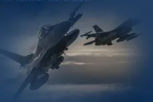 «Σηκώθηκαν» μαχητικά αεροσκάφη στην Πολωνία μετά από ρωσικές επιθέσεις στην Ουκρανία