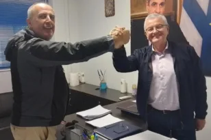 Εκλογές ΔΕΕΠ ΝΔ Αχαΐας: Ο Παρασκευάς (Πάρης) Μήλας στο πλευρό του Αντώνη Κουνάβη.