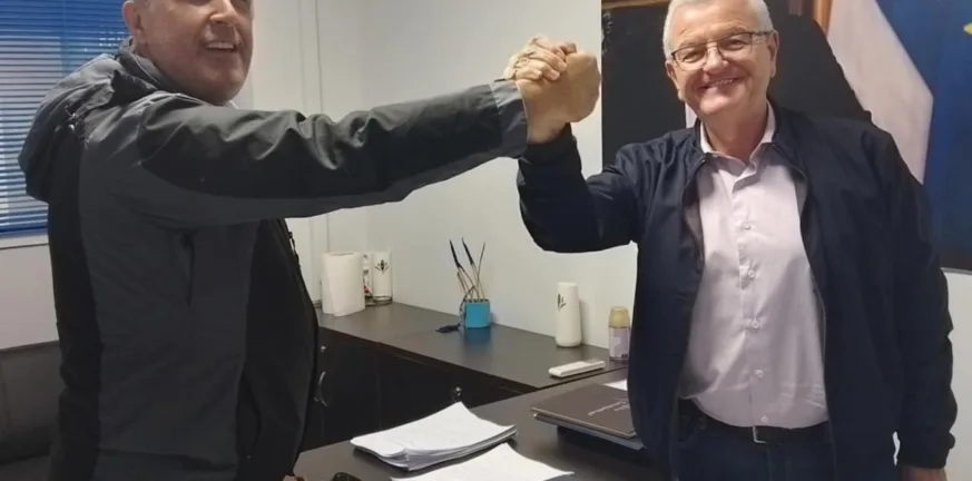 Εκλογές ΔΕΕΠ ΝΔ Αχαΐας: Ο Παρασκευάς (Πάρης) Μήλας στο πλευρό του Αντώνη Κουνάβη.