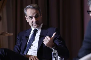 Αιχμές Μητσοτάκη για το βιβλίο Τσίπρα: «Αν αγχώνεσαι να ξαναγράψεις την ιστορία σου, μάλλον κάτι δεν έκανες καλά»