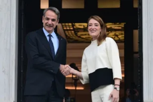 Μήνυμα από το Μαξίμου: Η ΕΕ χρειάζεται ώριμες αποφάσεις – Μητσοτάκης και Μέτσολα σε κοινή γραμμή