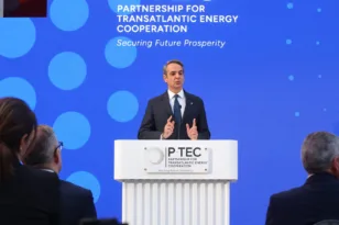 ΑΠΕΥΘΕΙΑΣ η ομιλία Μητσοτάκη στη Σύνοδο για την Ενέργεια στο Ζάππειο