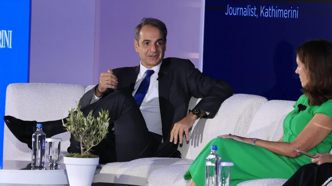 Μητσοτάκης: «Πρώτη φορά η χώρα αποκτά συνολική στρατηγική για το δημογραφικό» – Φοροελαφρύνσεις, στέγη και νέα μέτρα έως το 2026