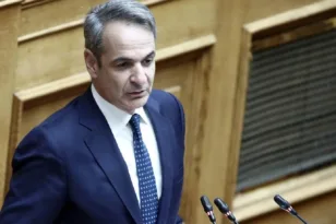 Μητσοτάκης στη Βουλή: «Η καλύτερη απάντηση στην ακρίβεια είναι η μόνιμη αύξηση των εισοδημάτων»