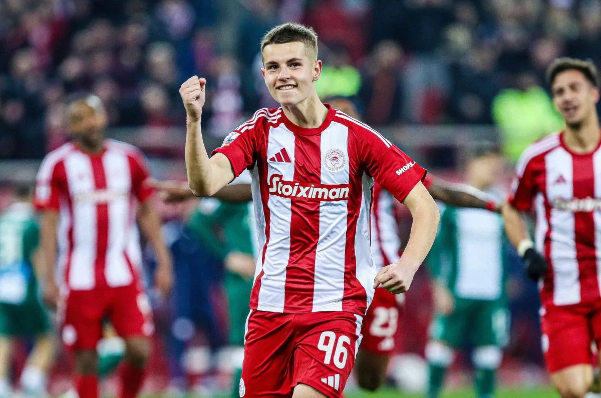 «Στις προπονήσεις πλέον με φωνάζουν "Χρυσό Αγόρι" και όχι με το όνομά μου», η ατάκα με νόημα του Χρήστου Μουζακίτη «Στις προπονήσεις πλέον με φωνάζουν "Χρυσό Αγόρι" και όχι με το όνομά μου», η ατάκα με νόημα του Χρήστου Μουζακίτη