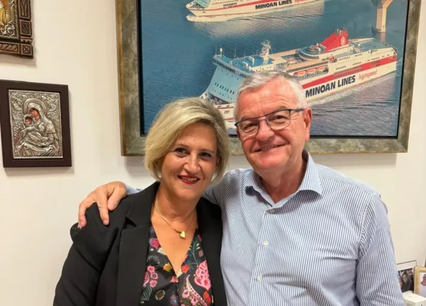 Εκλογές ΔΕΕΠ ΝΔ Αχαΐας: Η Αθανασία (Σία) Μπακαλάρου με τον Αντώνη Κουνάβη.