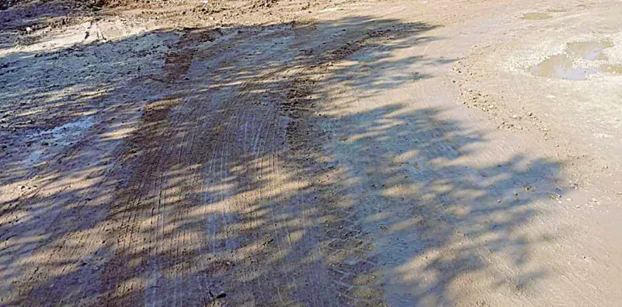 Πάτρα: Χωματόδρομοι - βούρκοι στο Μπεγουλάκι - «Πνιγμένοι» οι κάτοικοι από λάσπες και σκόνη