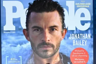 Ο Τζόναθαν Μπέιλι, ο πιο σέξι άνδρας για το 2025