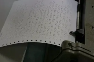 «Προσβασιμότητα κατ’ οίκον»: Νέες απλουστεύσεις και επιπλέον παρεμβάσεις στο πρόγραμμα για άτομα με αναπηρία