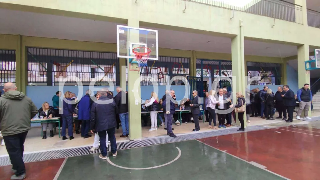 Νέα Δημοκρατία - Αχαΐα: Ομαλά και με υψηλή συμμετοχή οι εσωκομματικές εκλογές ΦΩΤΟ Νέα Δημοκρατία - Αχαΐα: Ομαλά και με υψηλή συμμετοχή οι εσωκομματικές εκλογές ΦΩΤΟ