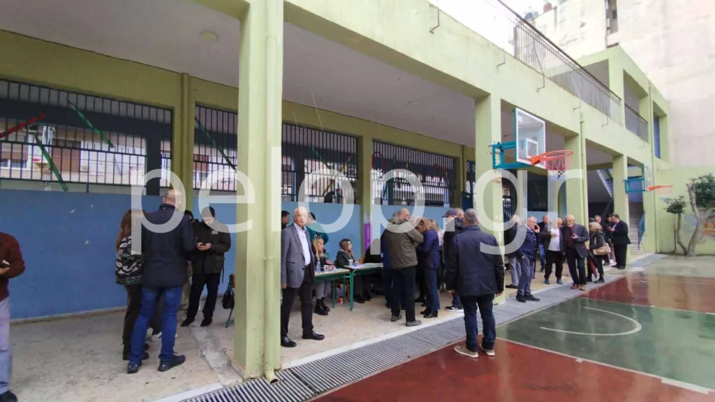 Νέα Δημοκρατία - Αχαΐα: Ομαλά και με υψηλή συμμετοχή οι εσωκομματικές εκλογές ΦΩΤΟ Νέα Δημοκρατία - Αχαΐα: Ομαλά και με υψηλή συμμετοχή οι εσωκομματικές εκλογές ΦΩΤΟ