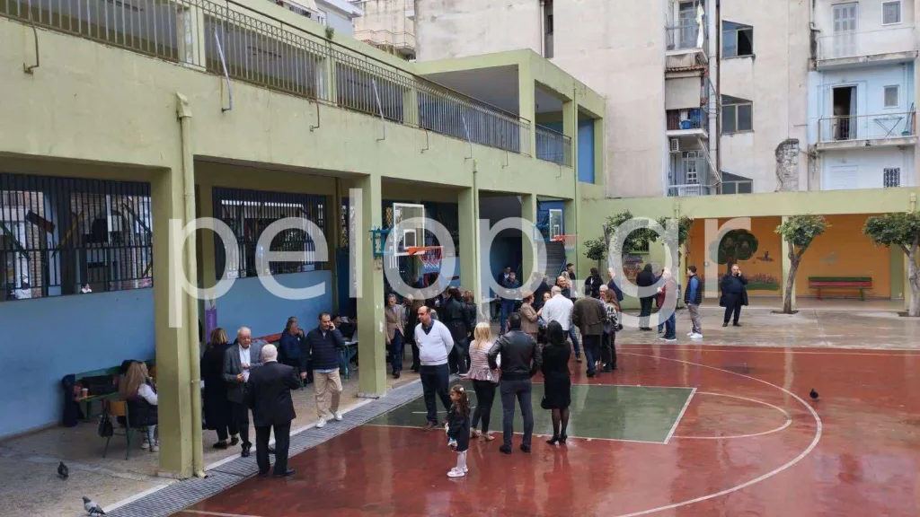 Νέα Δημοκρατία - Αχαΐα: Ομαλά και με υψηλή συμμετοχή οι εσωκομματικές εκλογές ΦΩΤΟ Νέα Δημοκρατία - Αχαΐα: Ομαλά και με υψηλή συμμετοχή οι εσωκομματικές εκλογές ΦΩΤΟ