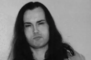 Απίστευτο, ο «Βρικόλακας του Παρισιού» κυκλοφορεί ελεύθερος και δίνει συνεντεύξεις! ΒΙΝΤΕΟ