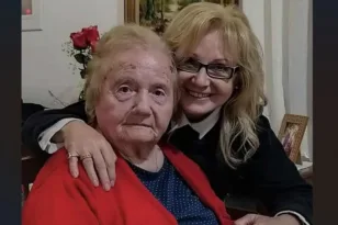 Θλίψη για την Αγγελική Νικολούλη: Έφυγε από τη ζωή η αγαπημένη της μητέρα – Στον Πύργο η κηδεία της