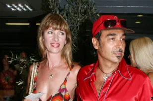 Χωρίς την παρουσία του Νότη Σφακιανάκη η αποτέφρωση της γυναίκας του...