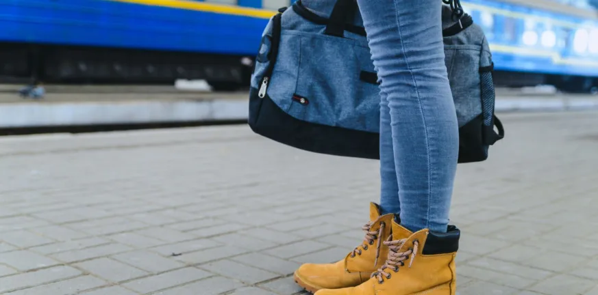 Ορειβατικά παπούτσια – Μπορούν Αυτά τα Παπούτσια να Είναι Πρακτικά και Μοδάτα σε Urban Σύνολα;