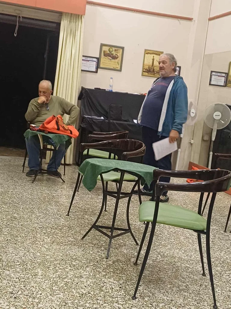 «Μη με λες αφεντικό»: Μια Πατρινή κωμωδία χωρίς… αφεντικά, με αυτοσχεδιασμό, σάτιρα και πολλή καρδιά στις «Γραμμές Τέχνης» «Μη με λες αφεντικό»: Μια Πατρινή κωμωδία χωρίς… αφεντικά, με αυτοσχεδιασμό, σάτιρα και πολλή καρδιά στις «Γραμμές Τέχνης»