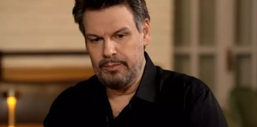 «Καλό ταξίδι μανούλα μου» συγκλονιστικός ο αποχαιρετισμός του Πάνου Κιάμου