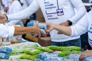 Αλληλεγγύη που αναζωπυρώνει την ελπίδα στην Πάτρα και τα χωριά της Αχαΐας