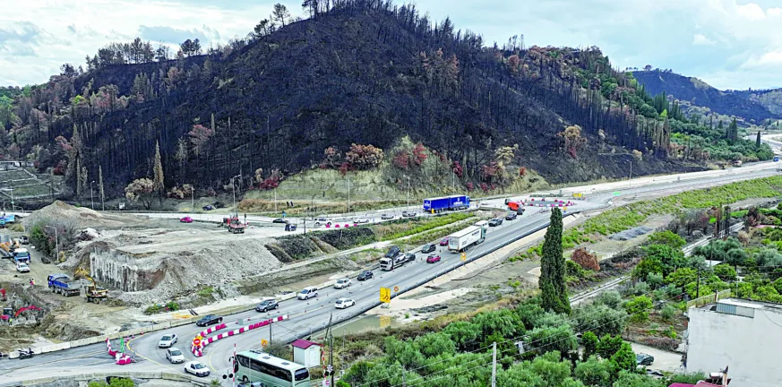 Πρώτο πακέτο χρηματοδότησης: Εγκρίθηκαν 7,5 εκατ. ευρώ για τους πυρόπληκτους δήμους της Αχαϊας