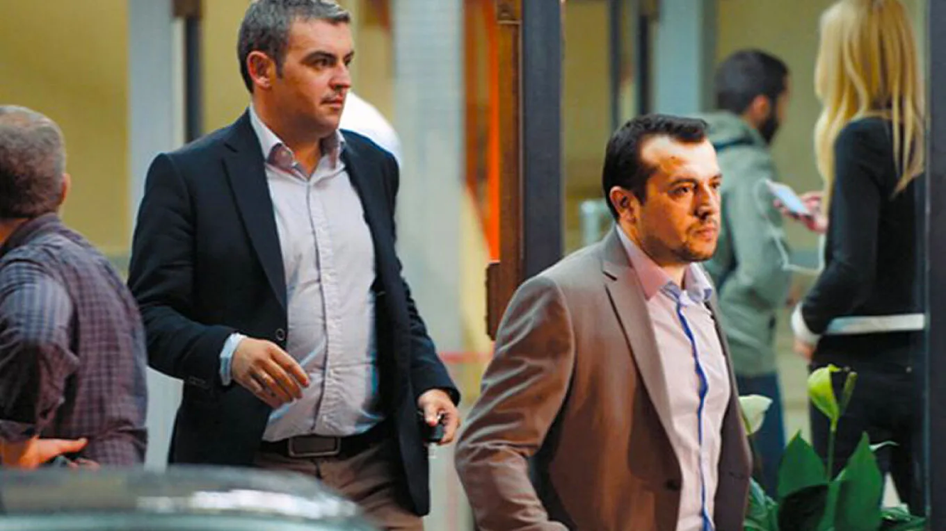 Υπόθεση Λάλα: Με πολυτελή BMW που νοίκιασε ο άλλοτε εξ απορρήτων του Νίκου Παππά, Μανώλης Πετσίτης, κινήθηκαν οι εκτελεστές του Υπόθεση Λάλα: Με πολυτελή BMW που νοίκιασε ο άλλοτε εξ απορρήτων του Νίκου Παππά, Μανώλης Πετσίτης, κινήθηκαν οι εκτελεστές του