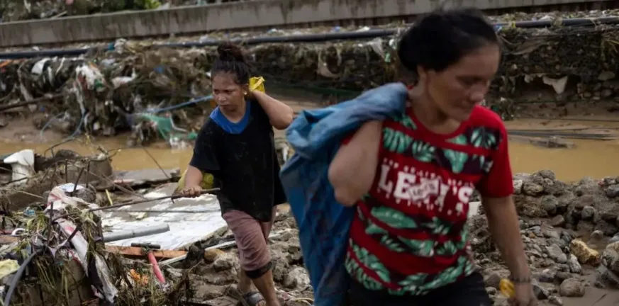 Φιλιππίνες: Μεγαλώνει δραματικά ο κατάλογος των νεκρών, πάνω από 90 ΒΙΝΤΕΟ