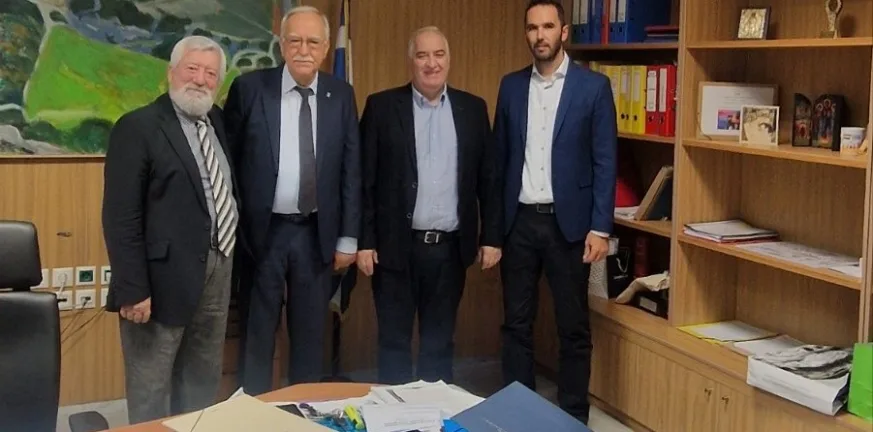 Στο Υπουργείο Παιδείας ο Δήμαρχος Καλαβρύτων: Να γίνει ξεχωριστή περιοχή μετάθεσης εκπαιδευτικών  ο Δήμος Καλαβρύτων