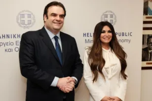 Ο Πιερρακάκης για τη συνάντηση του με την Κίμπερλι Γκιλφόιλ: Προσβλέπουμε στη συνέχιση της στρατηγικής συνεργασίας με τις ΗΠΑ