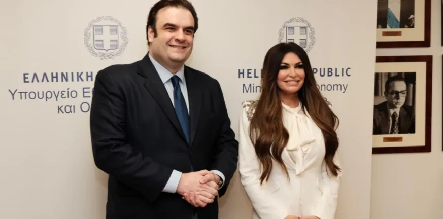 Ο Πιερρακάκης για τη συνάντηση του με την Κίμπερλι Γκιλφόιλ: Προσβλέπουμε στη συνέχιση της στρατηγικής συνεργασίας με τις ΗΠΑ