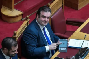 Προϋπολογισμός 2026: Το πακέτο των μόνιμων παρεμβάσεων 2 δισ. ευρώ για στήριξη εισοδήματος και μείωση φόρων