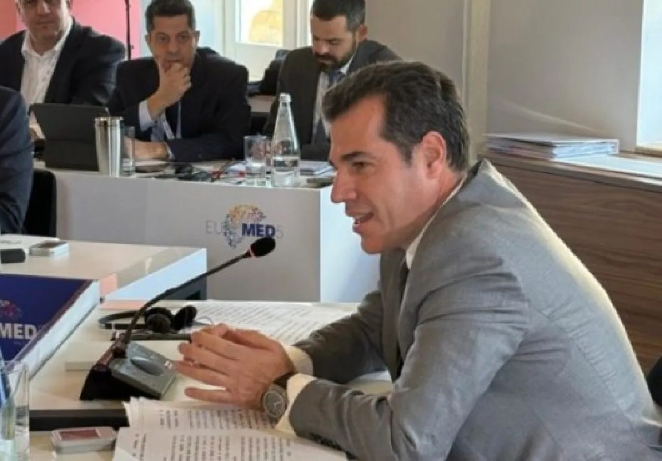 Πλεύρης από τη Μάλτα: «Η παράνομη διαμονή και είσοδος στην Ελλάδα είναι ποινικό αδίκημα»