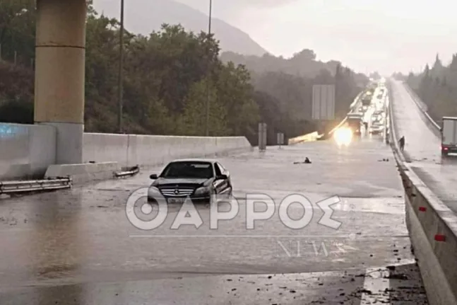 Μεσσηνία: Πλημμύρισε η Εθνικής Οδός, πως διεξάγεται η κυκλοφορία